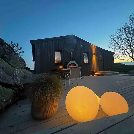 Vika Coastal Retreat, Ocean View And Private Location Torhogg